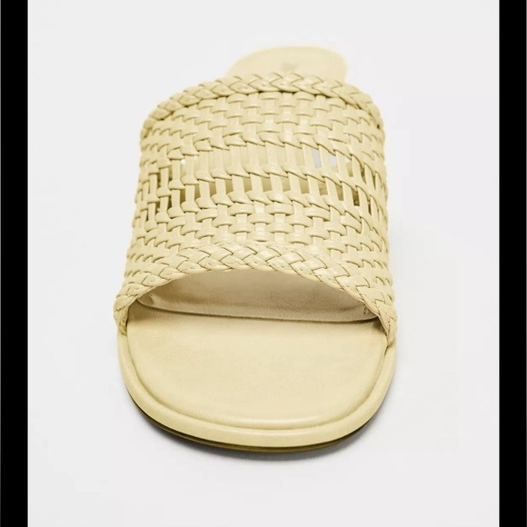 Zara, Braided Upper Mules, Vanilla yellow, size 9 - Picture 4 of 6